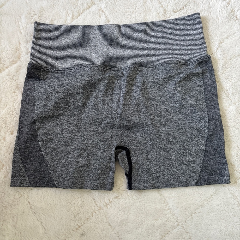PINK VS Gray Women’s Active Spandex